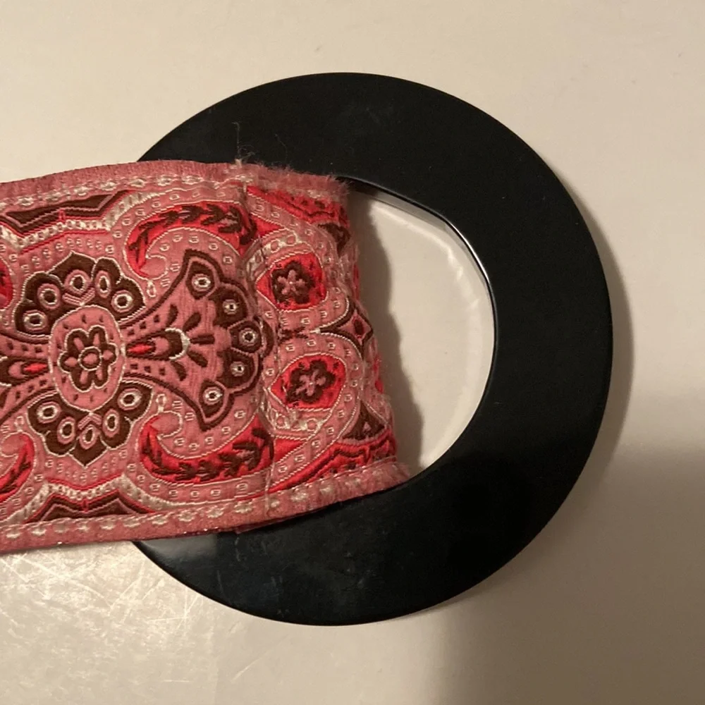 Womens Pink Cloth Belt Faux Abalone Mother of Pearl Round Resin Buckle Boho